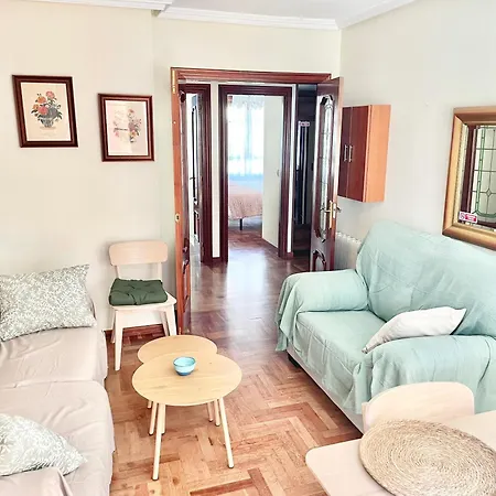 Cimadevilla 16 Apartman Gijón