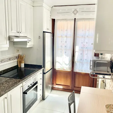 Cimadevilla 16 Apartman Gijón